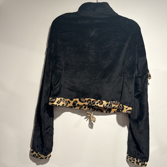 LEOPARD PRINT TRIM CROPPED SWEATSHIRT - Picture 7 of 7